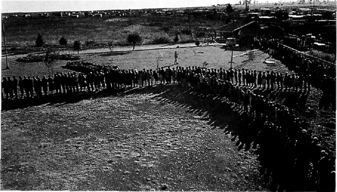 Иллюстрация к книге — Эпоха крайностей. Короткий двадцатый век 1914 - 1991 [image42.jpg]