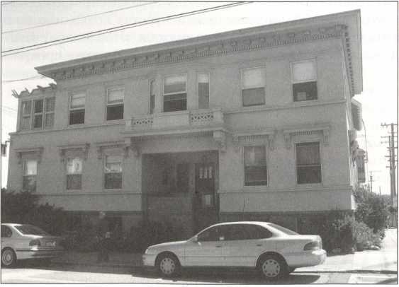 Иллюстрация к книге — Русский Сан-Франциско [i_023.jpg]