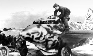 Иллюстрация к книге — Me 163 "Komet" – истребитель "Летающих крепостей" [i_072.jpg]