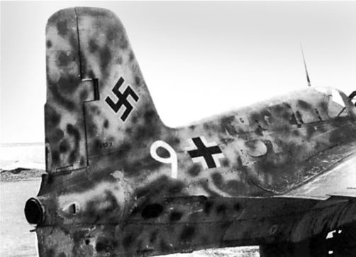 Иллюстрация к книге — Me 163 "Komet" – истребитель "Летающих крепостей" [i_076.jpg]