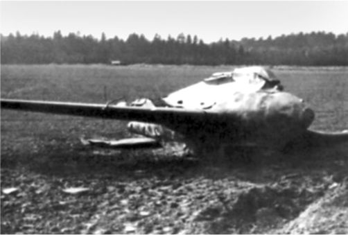 Иллюстрация к книге — Me 163 "Komet" – истребитель "Летающих крепостей" [i_077.jpg]