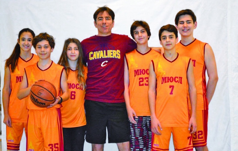 Иллюстрация к книге — Бизнес - это страсть. Идем вперед! 35 принципов от топ-менеджера Оzоn.ru [i_167.jpg]