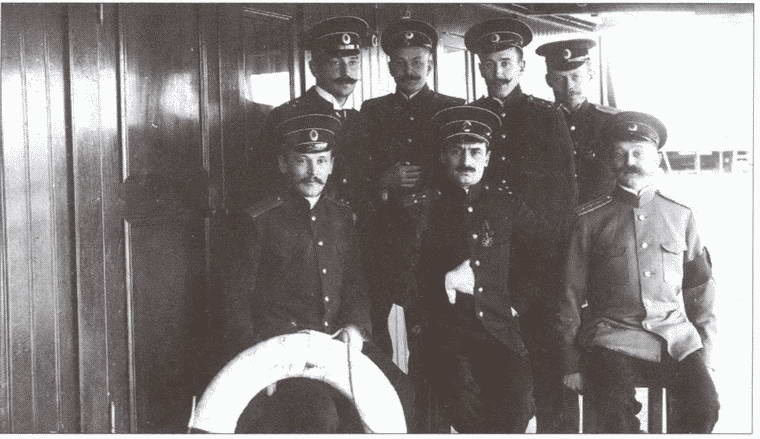 Иллюстрация к книге — Командоры полярных морей [i_009.jpg]