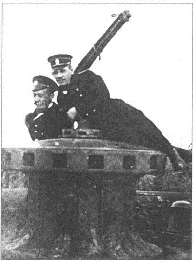 Иллюстрация к книге — Командоры полярных морей [i_013.jpg]