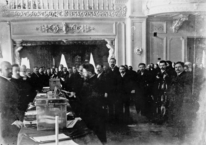 Иллюстрация к книге — Тайны на крови. Триумф и трагедии Дома Романовых [autogen_ebook_id16.jpg]