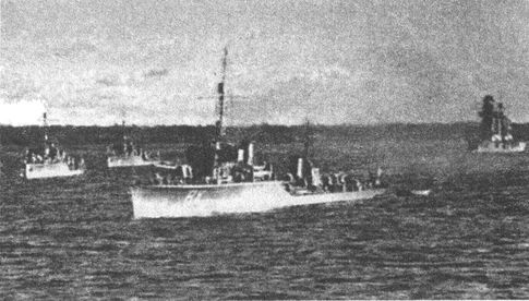 Иллюстрация к книге — 1941 год на Балтике. Подвиг и трагедия [i_018.jpg]