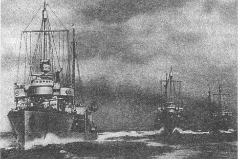 Иллюстрация к книге — 1941 год на Балтике. Подвиг и трагедия [i_024.jpg]