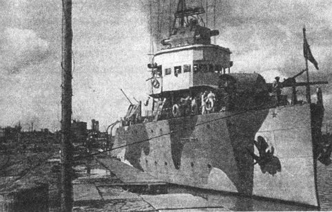 Иллюстрация к книге — 1941 год на Балтике. Подвиг и трагедия [i_030.jpg]