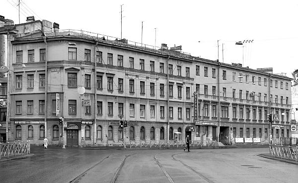 Иллюстрация к книге — Улица Марата и окрестности [_109.jpg]