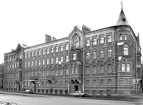 Иллюстрация к книге — Улица Марата и окрестности [_114.jpg]