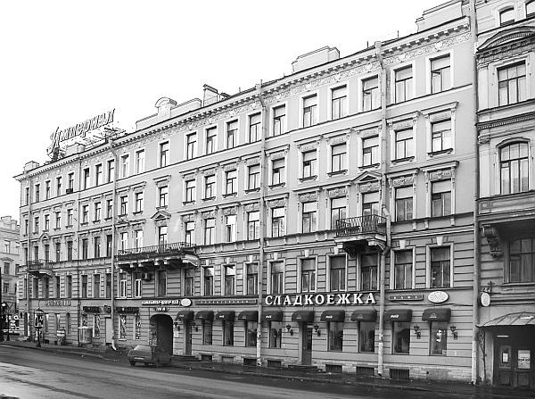 Иллюстрация к книге — Улица Марата и окрестности [_29.jpg]