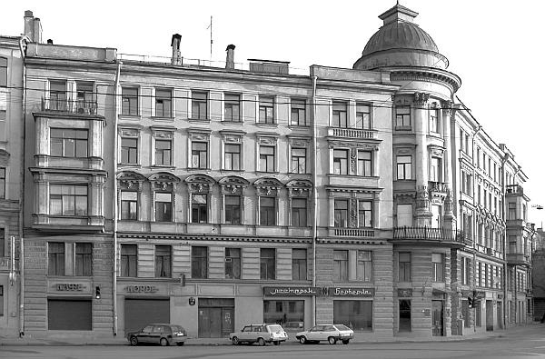 Иллюстрация к книге — Улица Марата и окрестности [_87.jpg]