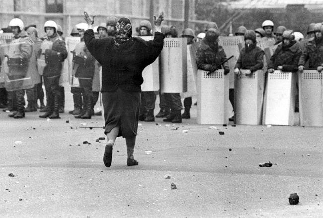 Иллюстрация к книге — Жертвы Черного Октября. 1993 [i_041.jpg]