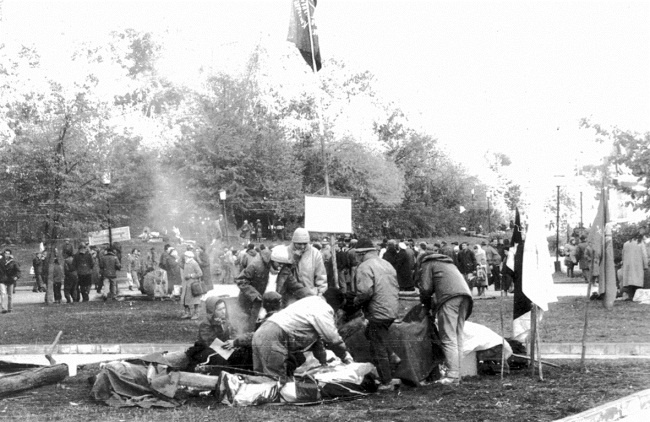 Иллюстрация к книге — Жертвы Черного Октября. 1993 [i_050.jpg]