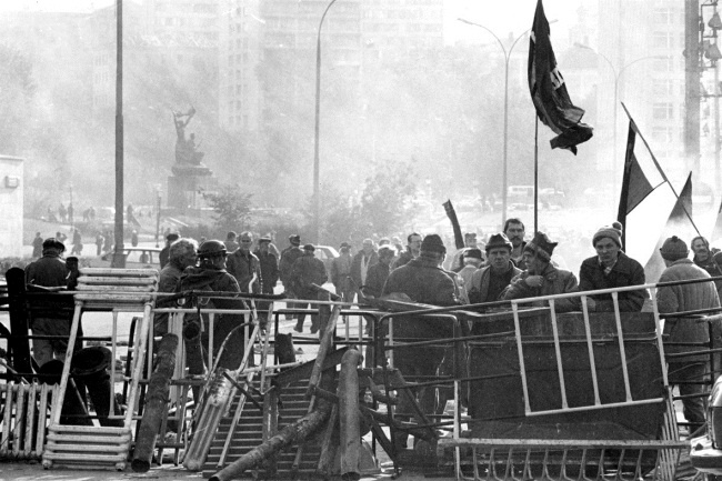 Иллюстрация к книге — Жертвы Черного Октября. 1993 [i_103.jpg]