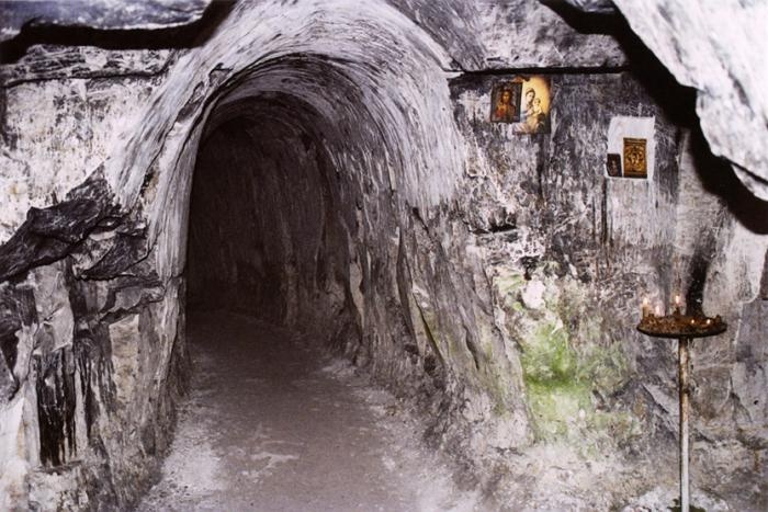 Иллюстрация к книге — Исповедь бывшей послушницы [i_015.jpg]