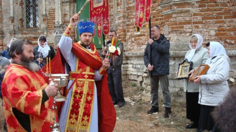 Иллюстрация к книге — Исповедь бывшей послушницы [i_044.jpg]