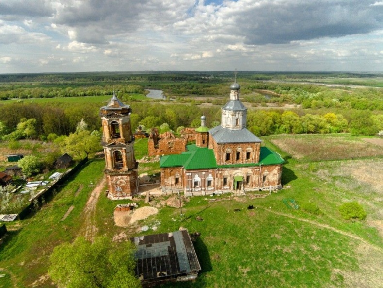 Иллюстрация к книге — Исповедь бывшей послушницы [i_060.jpg]