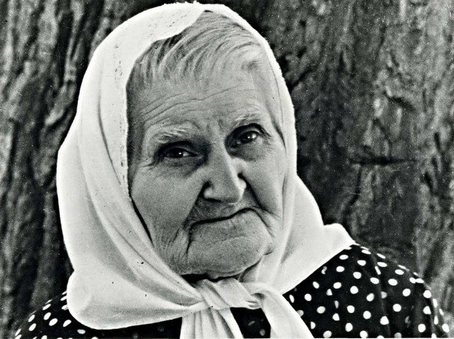 Иллюстрация к книге — Епистинья Степанова [i_001.jpg]