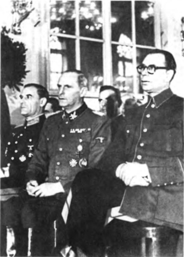 Иллюстрация к книге — Генерал Власов [image10.jpg]