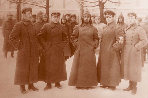 Иллюстрация к книге — Внутренние войска. История в лицах [i_043.jpg]