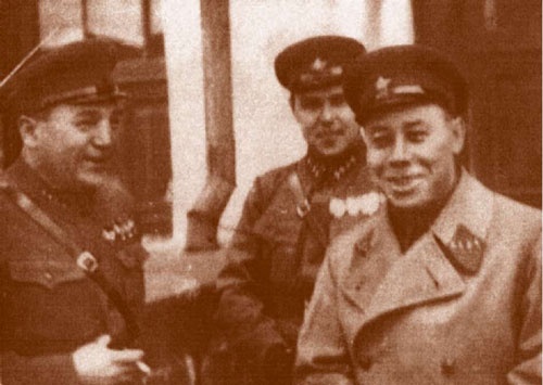 Иллюстрация к книге — Внутренние войска. История в лицах [i_066.jpg]