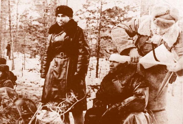 Иллюстрация к книге — Внутренние войска. История в лицах [i_085.jpg]