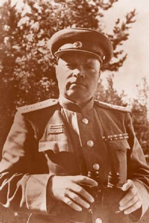 Иллюстрация к книге — Внутренние войска. История в лицах [i_089.jpg]