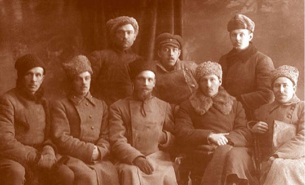 Иллюстрация к книге — Внутренние войска. История в лицах [i_248.jpg]