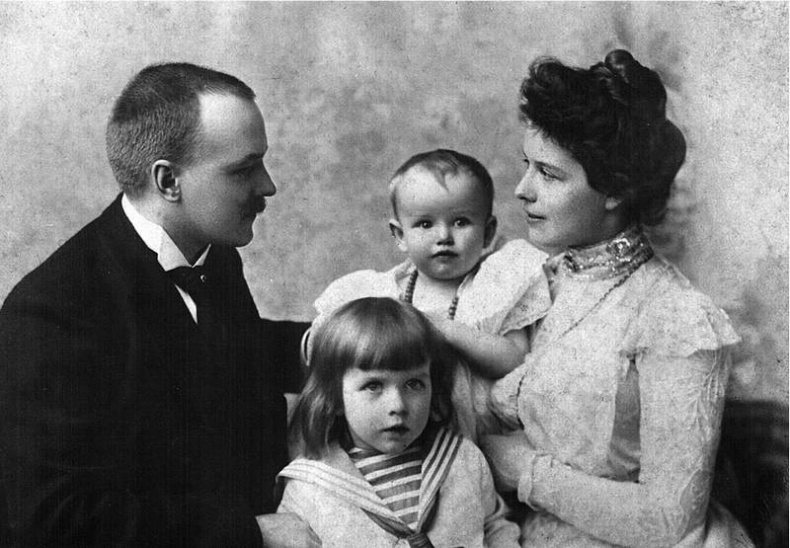 Иллюстрация к книге — Бывшие люди. Последние дни русской аристократии [i_013.jpg]