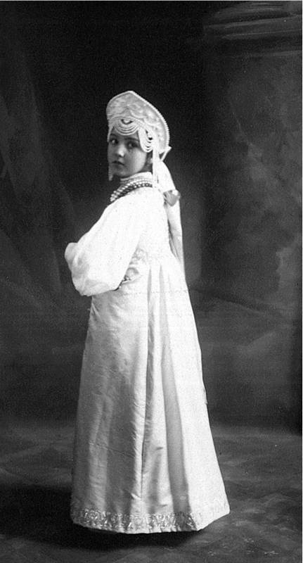 Иллюстрация к книге — Бывшие люди. Последние дни русской аристократии [i_016.jpg]