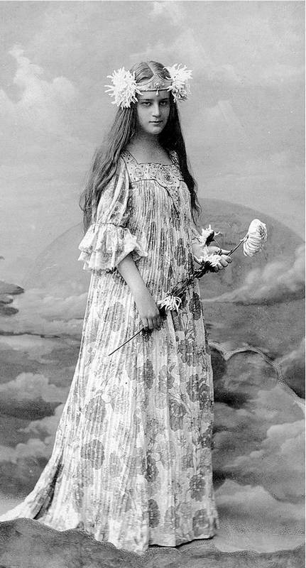 Иллюстрация к книге — Бывшие люди. Последние дни русской аристократии [i_023.jpg]