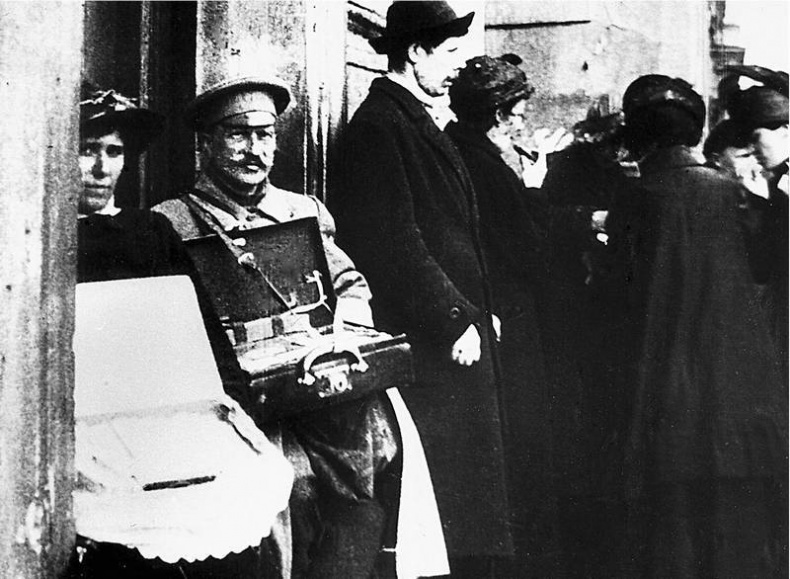 Иллюстрация к книге — Бывшие люди. Последние дни русской аристократии [i_030.jpg]