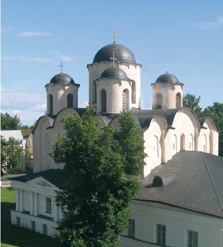 Иллюстрация к книге — Очерки истории средневекового Новгорода [i_032.jpg]