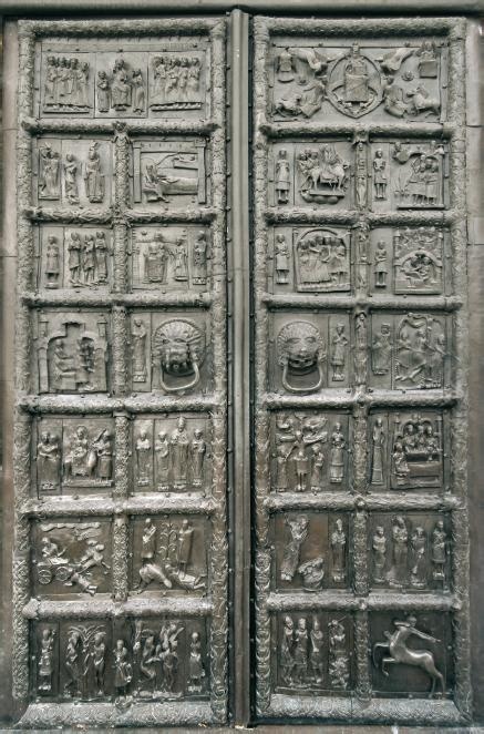 Иллюстрация к книге — Очерки истории средневекового Новгорода [i_071.jpg]