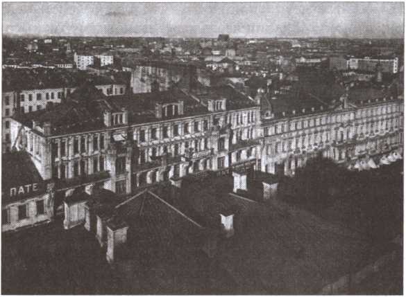 Иллюстрация к книге — Легенды московского застолья. Заметки о вкусной, не очень вкусной, здоровой и не совсем здоровой, но все равно удивительно интересной жизни [i_009.jpg]