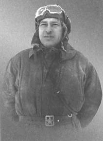 Иллюстрация к книге — Прикрой, атакую! В атаке - "Меч" [_15.jpg]