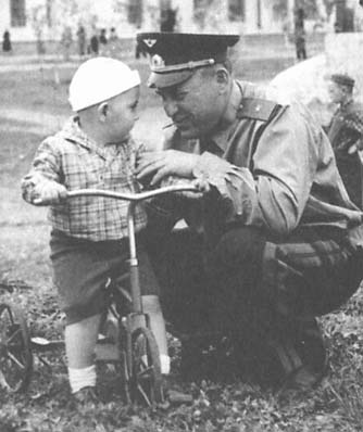 Иллюстрация к книге — Прикрой, атакую! В атаке - "Меч" [_29.jpg]