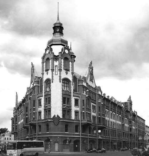 Иллюстрация к книге — Сенная площадь. Вчера, сегодня, завтра [i_040.jpg]