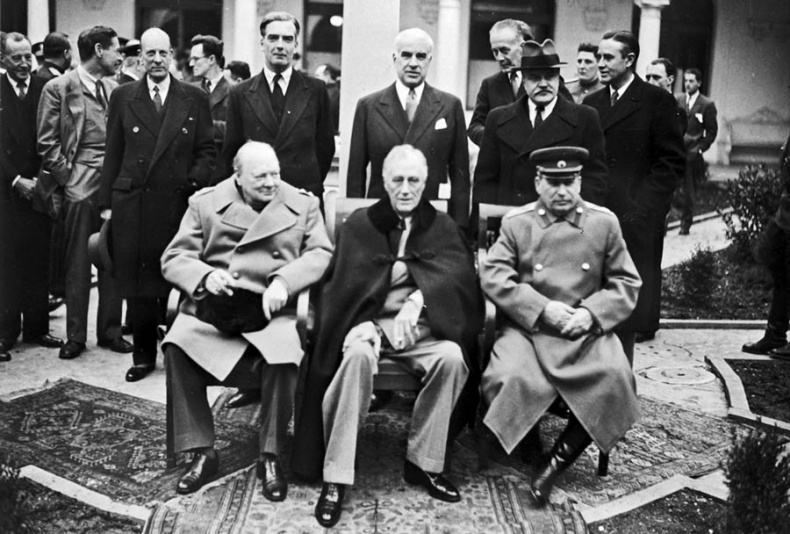 Иллюстрация к книге — Переговоры с монстрами. Как договориться с сильными мира сего [i_033.jpg]