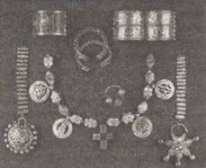 Иллюстрация к книге — По следам древних кладов. Мистика и реальность [i_084.jpg]