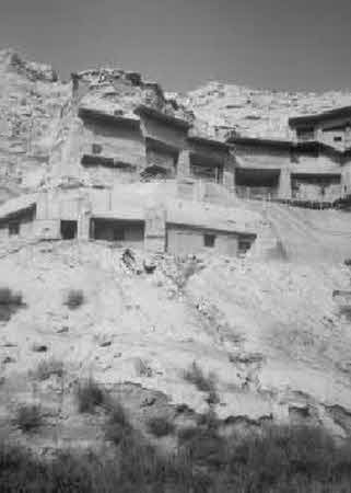 Иллюстрация к книге — Тайны великой пустыни. Миражи Такла-Макан [i_029.jpg]