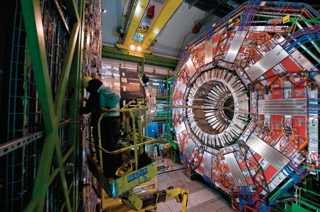 Иллюстрация к книге — Частица на краю Вселенной. Как охота на бозон Хиггса ведет нас к границам нового мира [i_064.jpg]