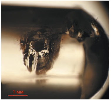 Иллюстрация к книге — Неизвестный алмаз. "Артефакты" технологии [i_063.jpg]