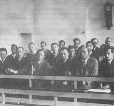 Иллюстрация к книге — Гейзенберг. Принцип неопределенности [pic_48.jpg]