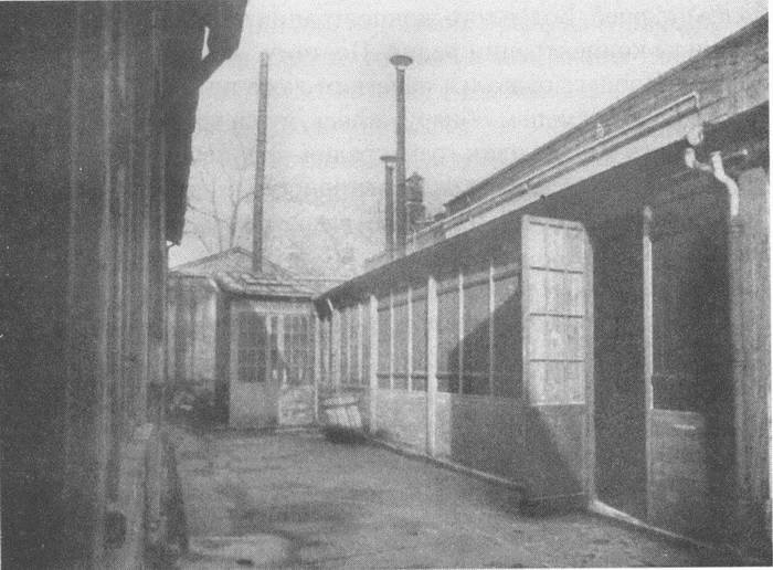 Иллюстрация к книге — Мария Кюри. Радиоактивность и элементы [i_022.jpg]