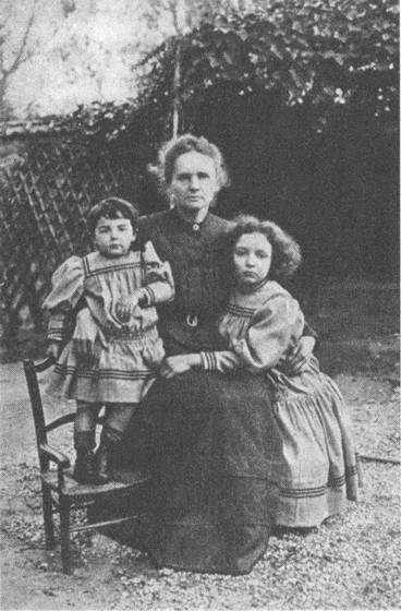 Иллюстрация к книге — Мария Кюри. Радиоактивность и элементы [i_042.jpg]