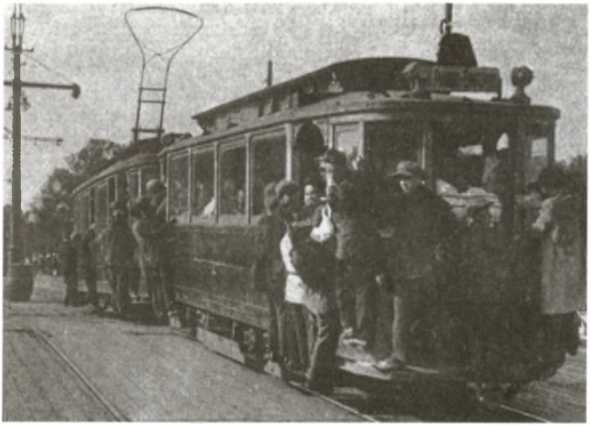 Иллюстрация к книге — Повседневная жизнь Москвы в Сталинскую эпоху 1920-1930-е годы [i_030.jpg]