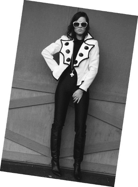 Иллюстрация к книге — #Girlboss. Как я создала миллионный бизнес, не имея денег, офиса и высшего образования [i_011.jpg]