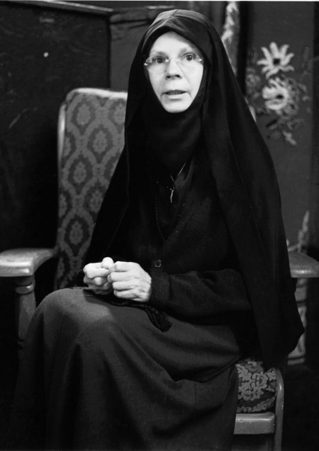 Иллюстрация к книге — #Girlboss. Как я создала миллионный бизнес, не имея денег, офиса и высшего образования [i_049.jpg]